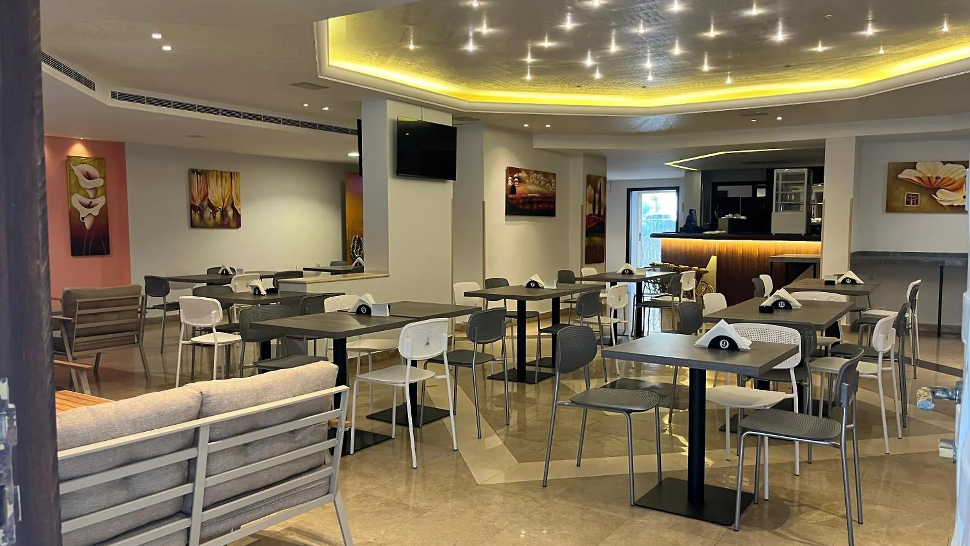 **** Hotel Manara Riva Suites Beirut Lebanon