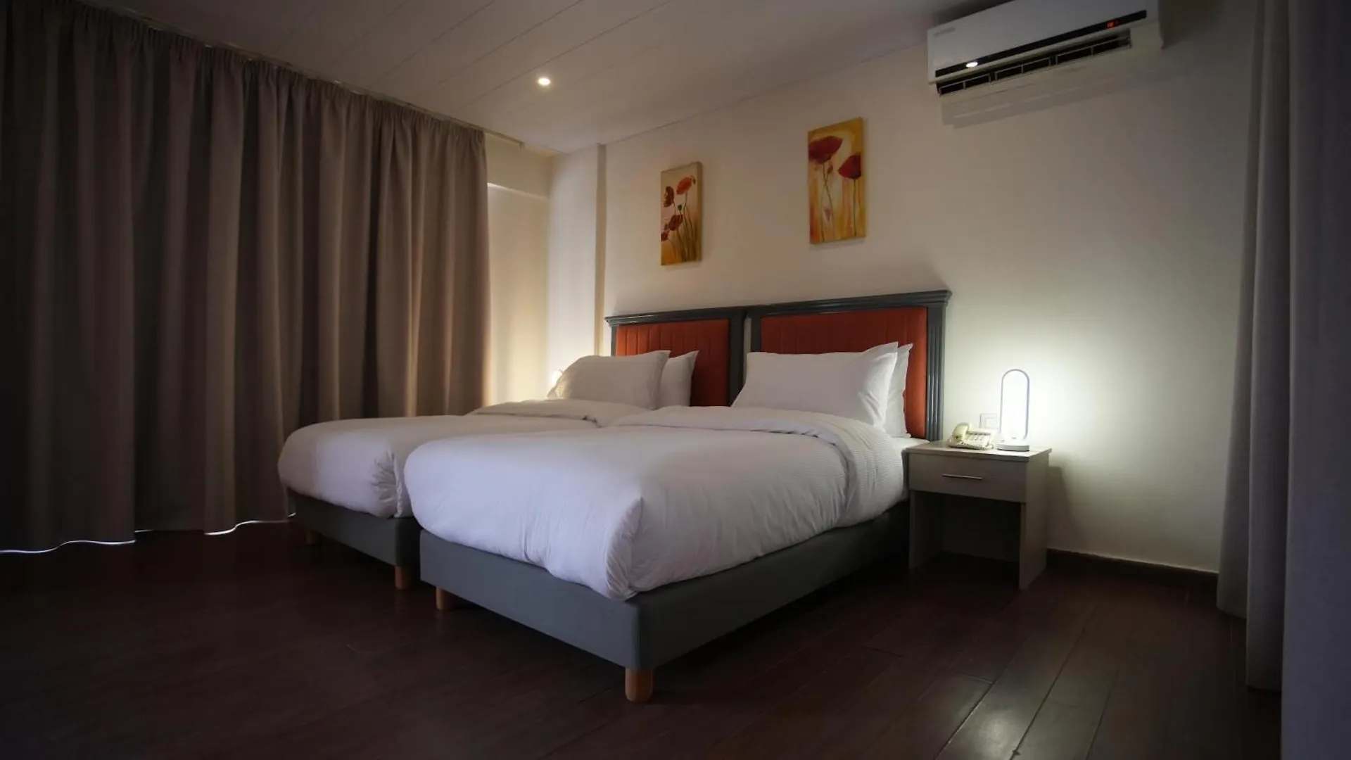 **** 호텔 Manara Riva Suites 베이루트 레바논
