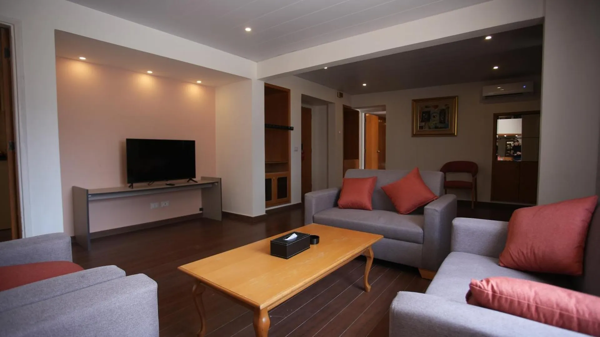 Manara Riva Suites Beyrouth Hotel